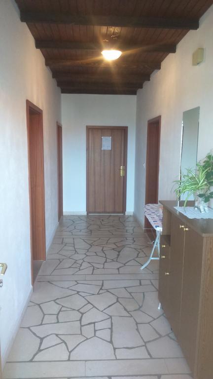 Apartments Plazibat Škrip 외부 사진